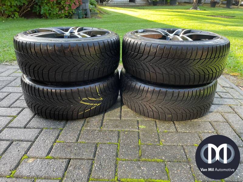 set-sportwiel-m135i-2-standard.jpg