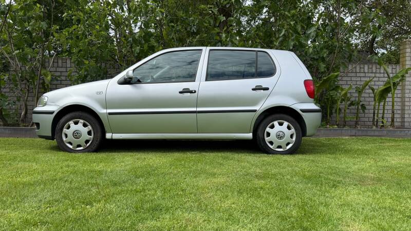 vw-polo-1-4l-13-standard.jpg