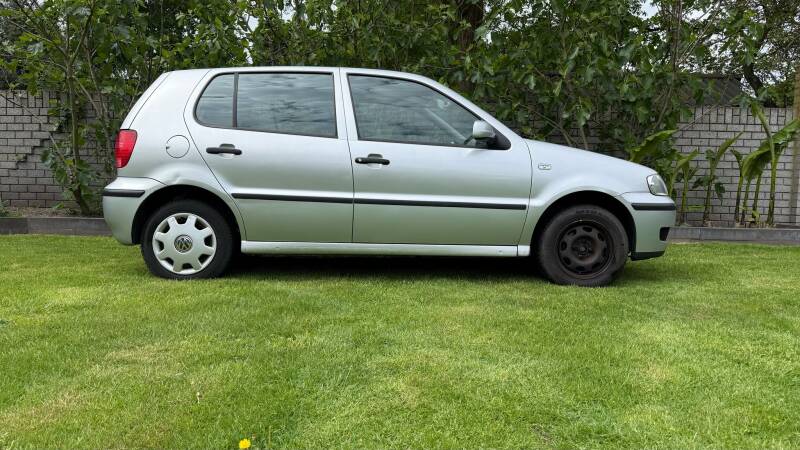 vw-polo-1-4l-16-standard.jpg