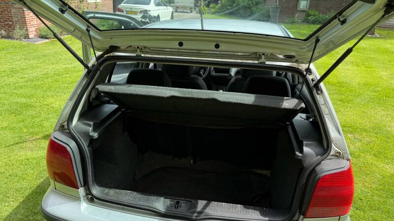 vw-polo-1-4l-23-standard.jpg
