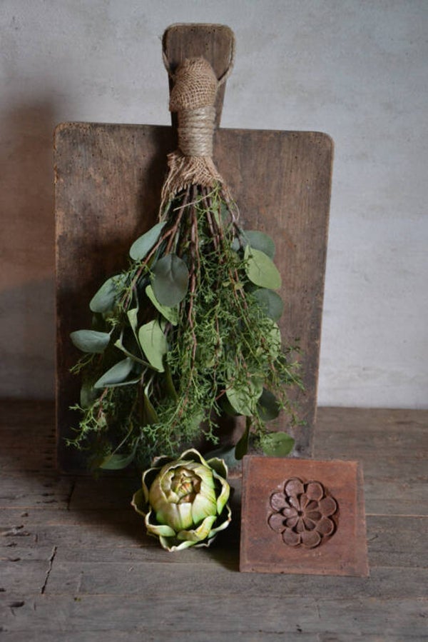 Oud plankje met snijwerk