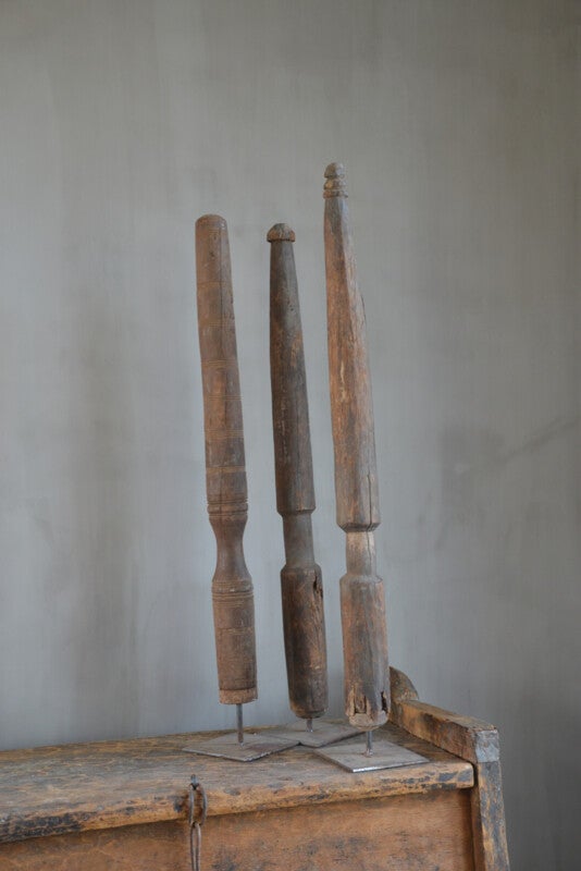 Grote stoere ornamenten op statief