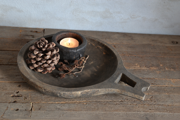 Houten schaal met handvat