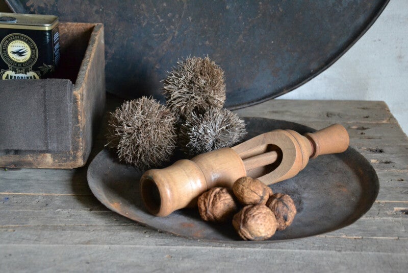 Authentieke houten notenkraker