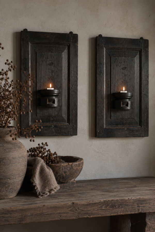 Wandkandelaar van oud hout – zwart