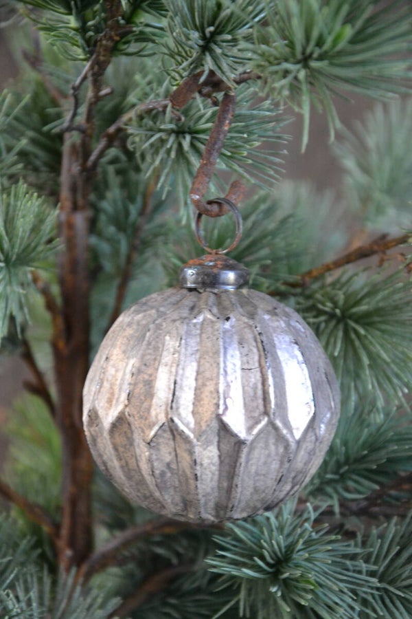 Kerstbal oud silver