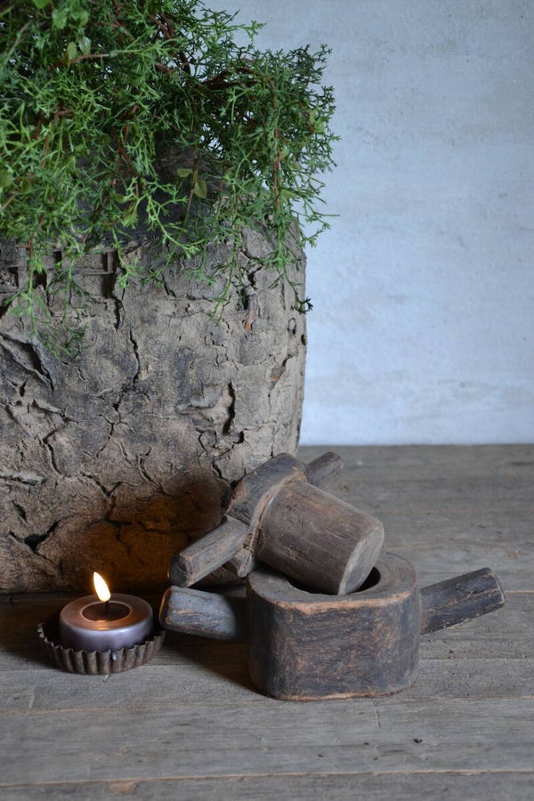 Oude houten juicer / spicebox