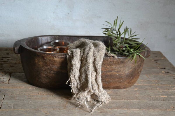 Oude houten trog