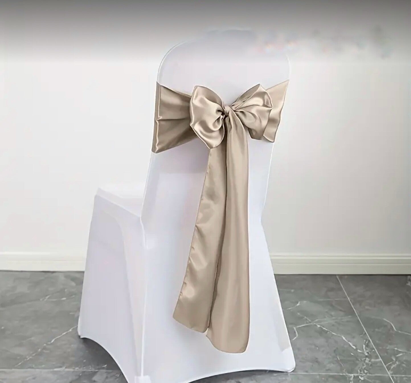 Noeud en satin champagne noir