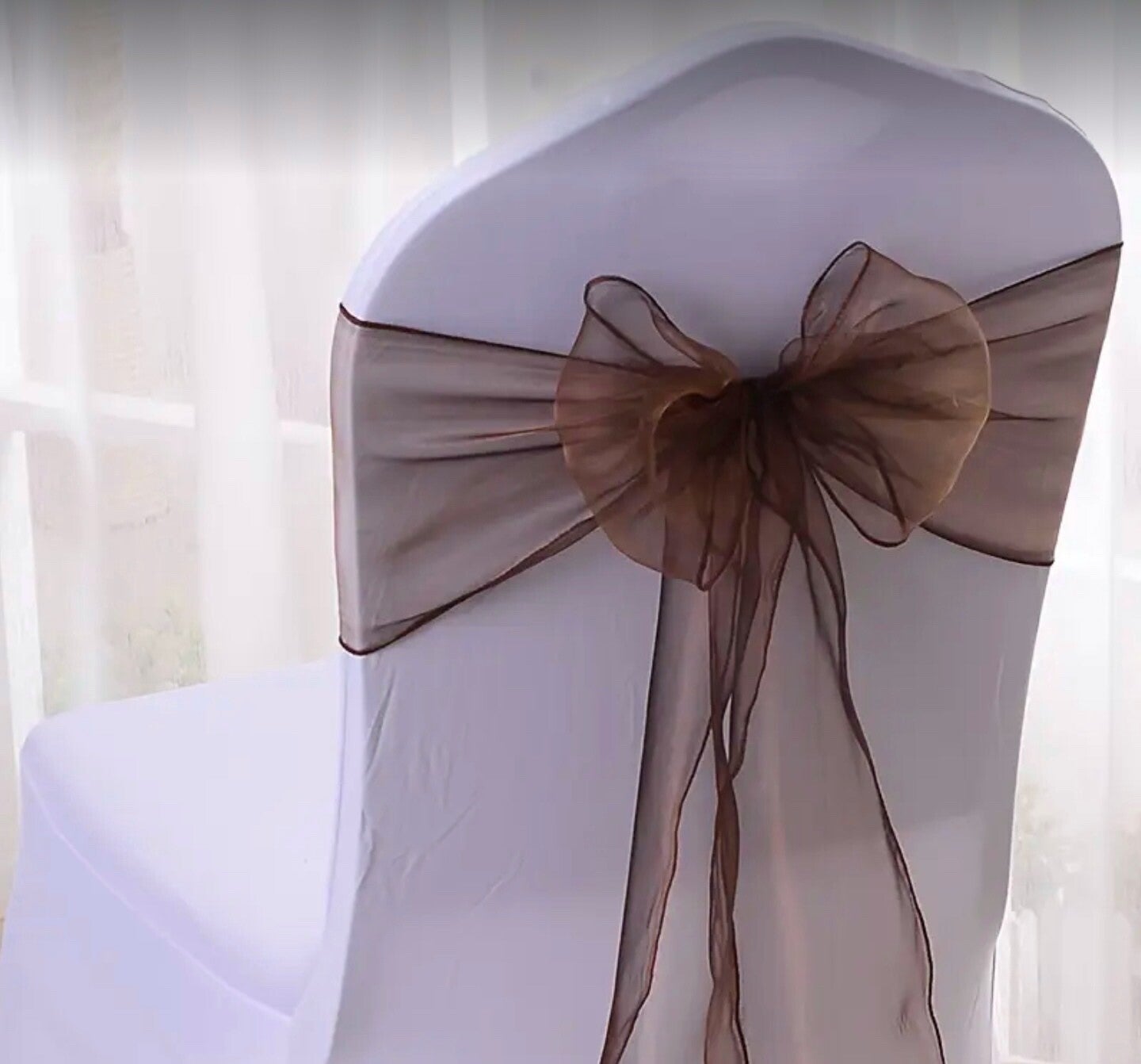 Noeud en organza marron foncé