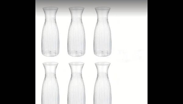 Vase rayé en plastique