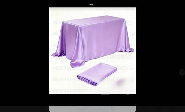 Nappe en satin lilas