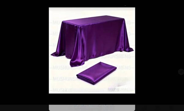 Nappe en satin violet