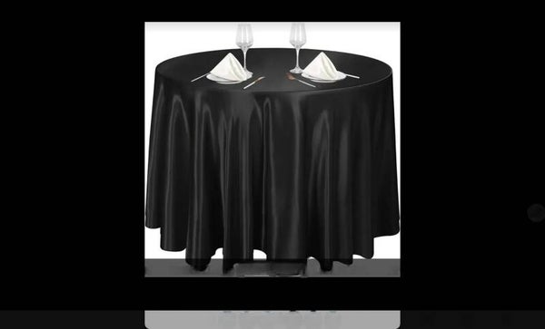 Nappe en satin noir