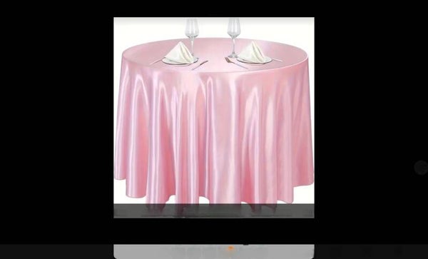 Nappe en satin rose pâle