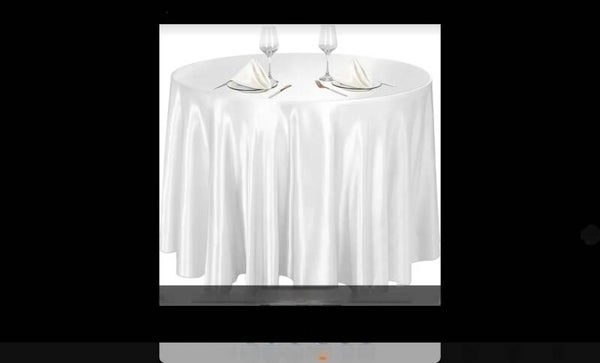 Nappe en satin blanc