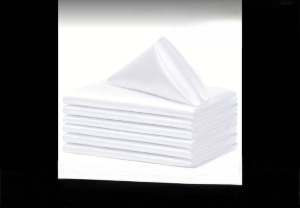 Serviette en satin blanc