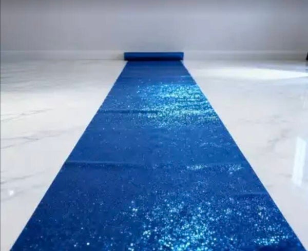 Tapis bleu 140/450