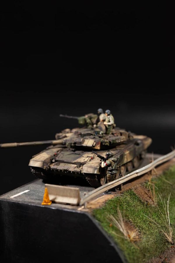 1/72 Universal Models T807202 | Russian T-90 Tank