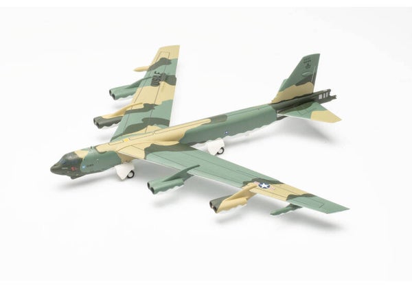 Herpa Wings 572767 | Boeing B-52G Stratofortress