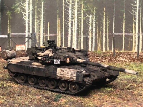 1/72 Universal Models T807201 | Russian T-80UM2 Tank