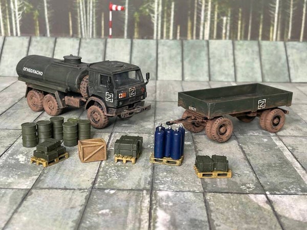 Diecastdiorama KAZFUELRU01 | Kamaz 5350 oil truck + small trailer & cargo