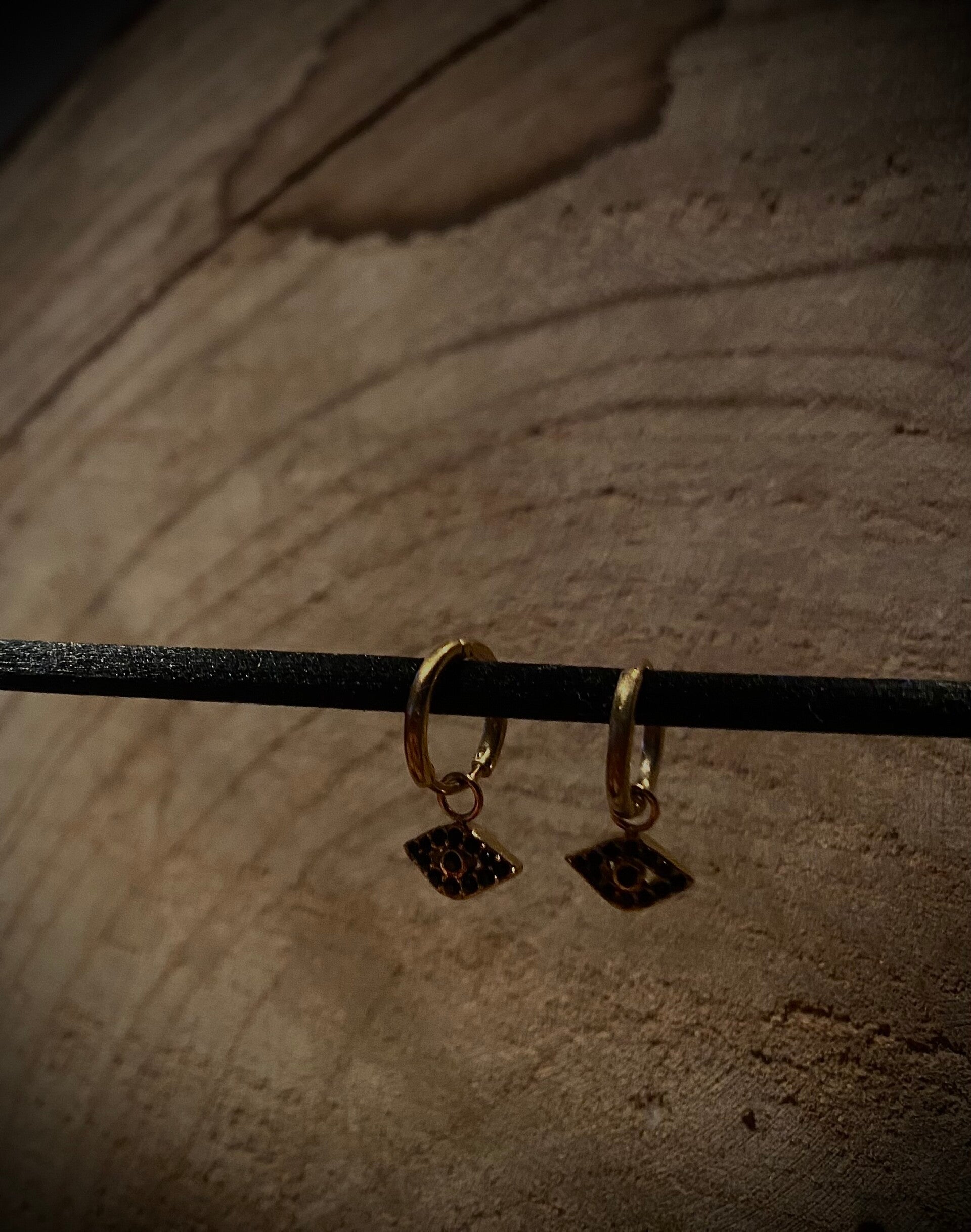 Oorbellen met steentje