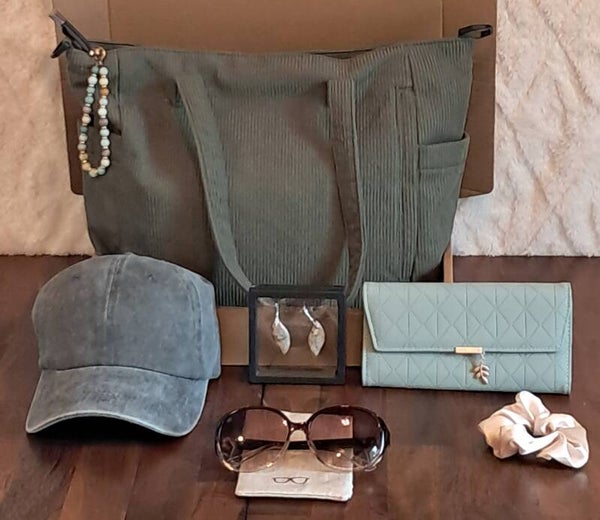 Women's green corduroy tote purse.