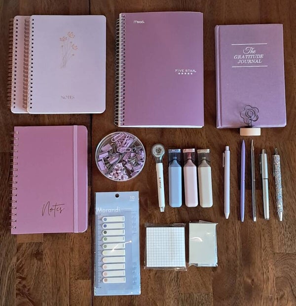 Women's stationary box
