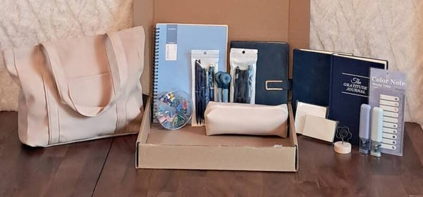 Women's tote and stationary box