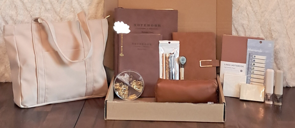 Women's tote and stationary box