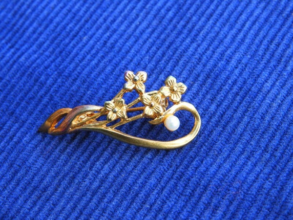 Broche