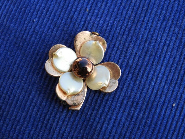Broche