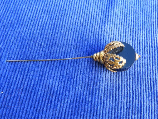 Epingle à chapeau
