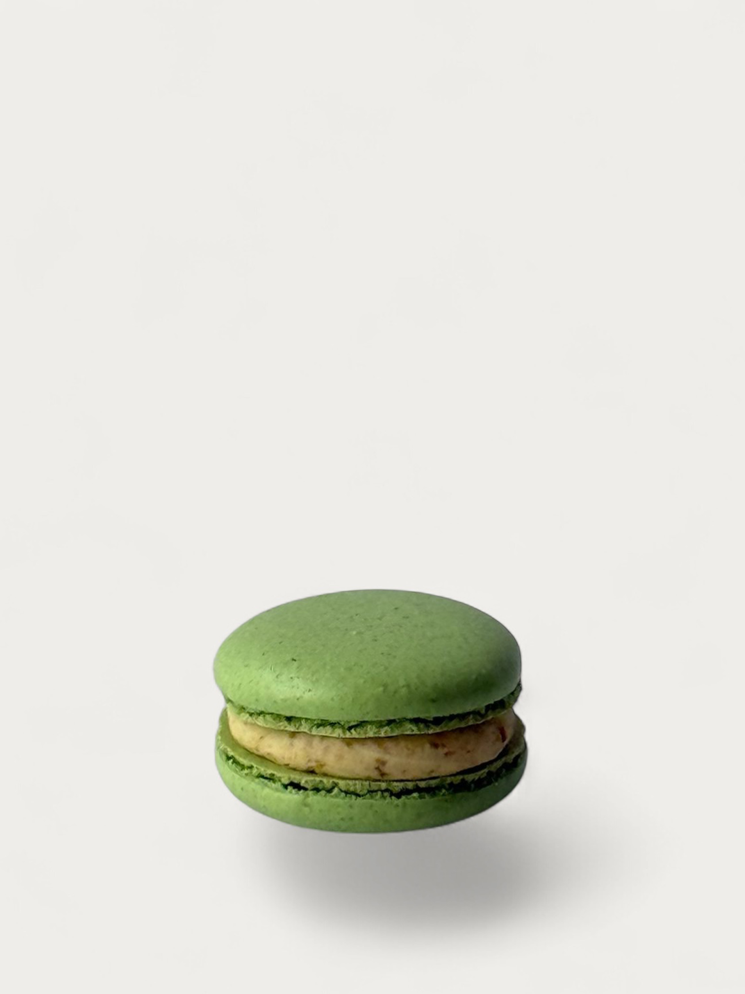 Macaron Pistazie-Matcha-Erdbeere