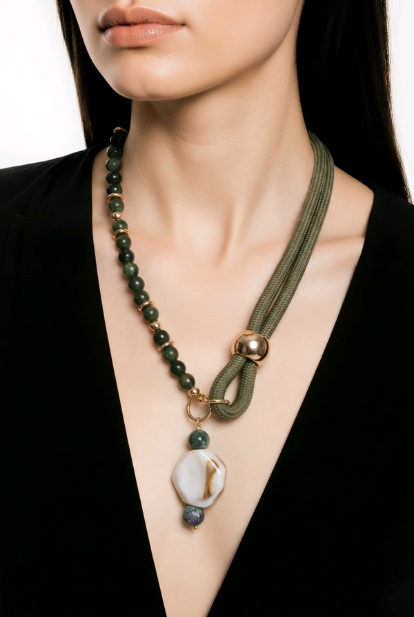 Collier Laurent Émeraude brut
