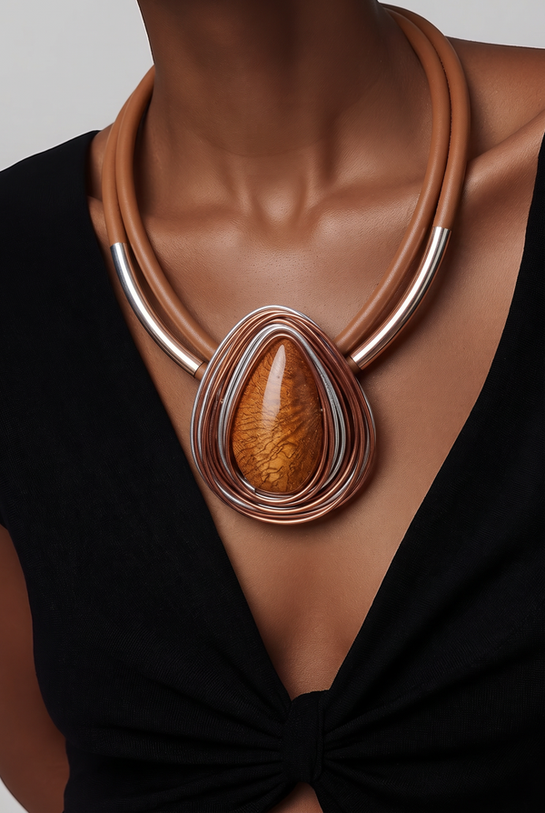 Collier 813 cabochon café