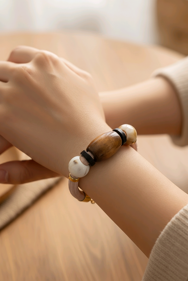 Bracelet 825 perles bois d'olivier