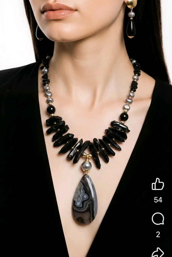 Collier 832 pierres Onyx véritable
