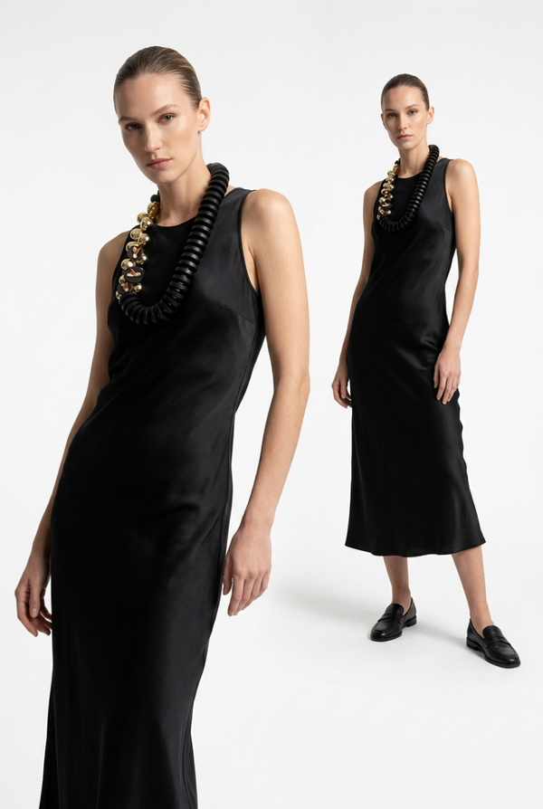 Collier 846 long. Noir
