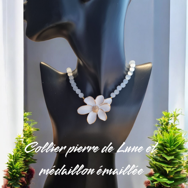 Collier 335 pierre de Lune 8mm Qualité AAA