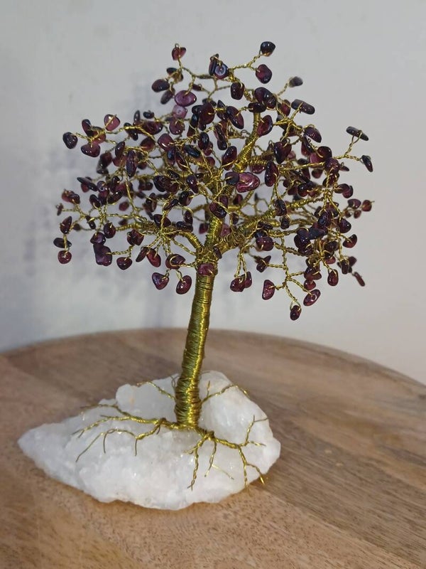 Granaat edelsteenboom (16CM)