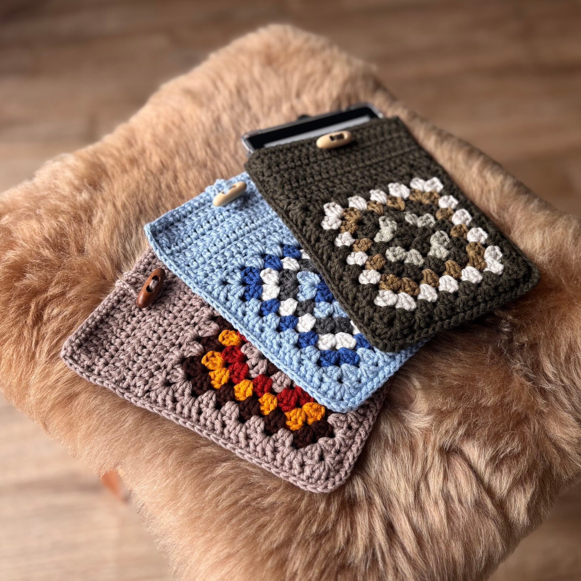 Gehaakte e-reader hoes Granny Square | Kobo Clara 2E/BW/Colour