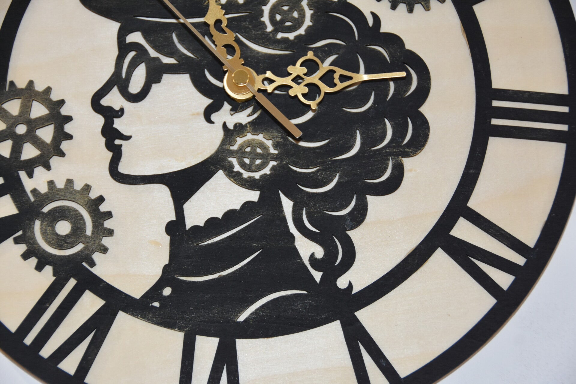 Clockwork Soul – Steampunk Laser‑Cut Wooden Clock (29cm)