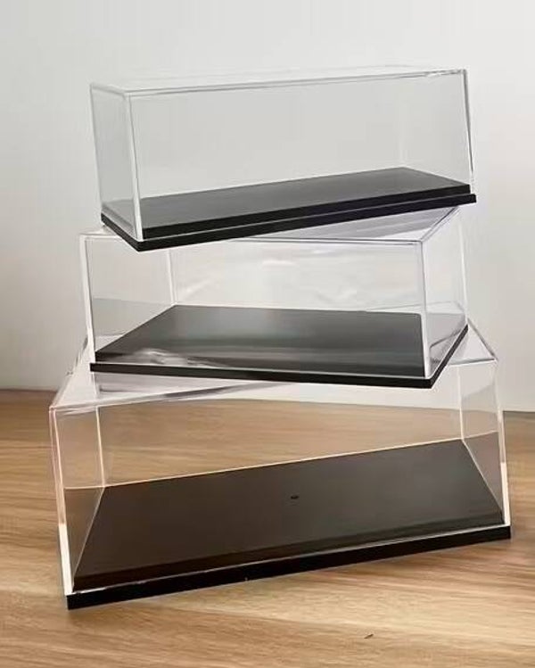 DD - Acryl display met zwarte bodem (3 maten)