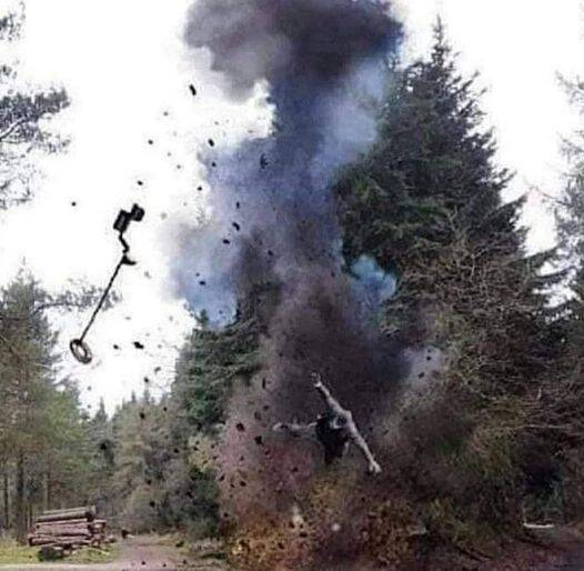 Metaaldetector humor explosie | De Detectorshop