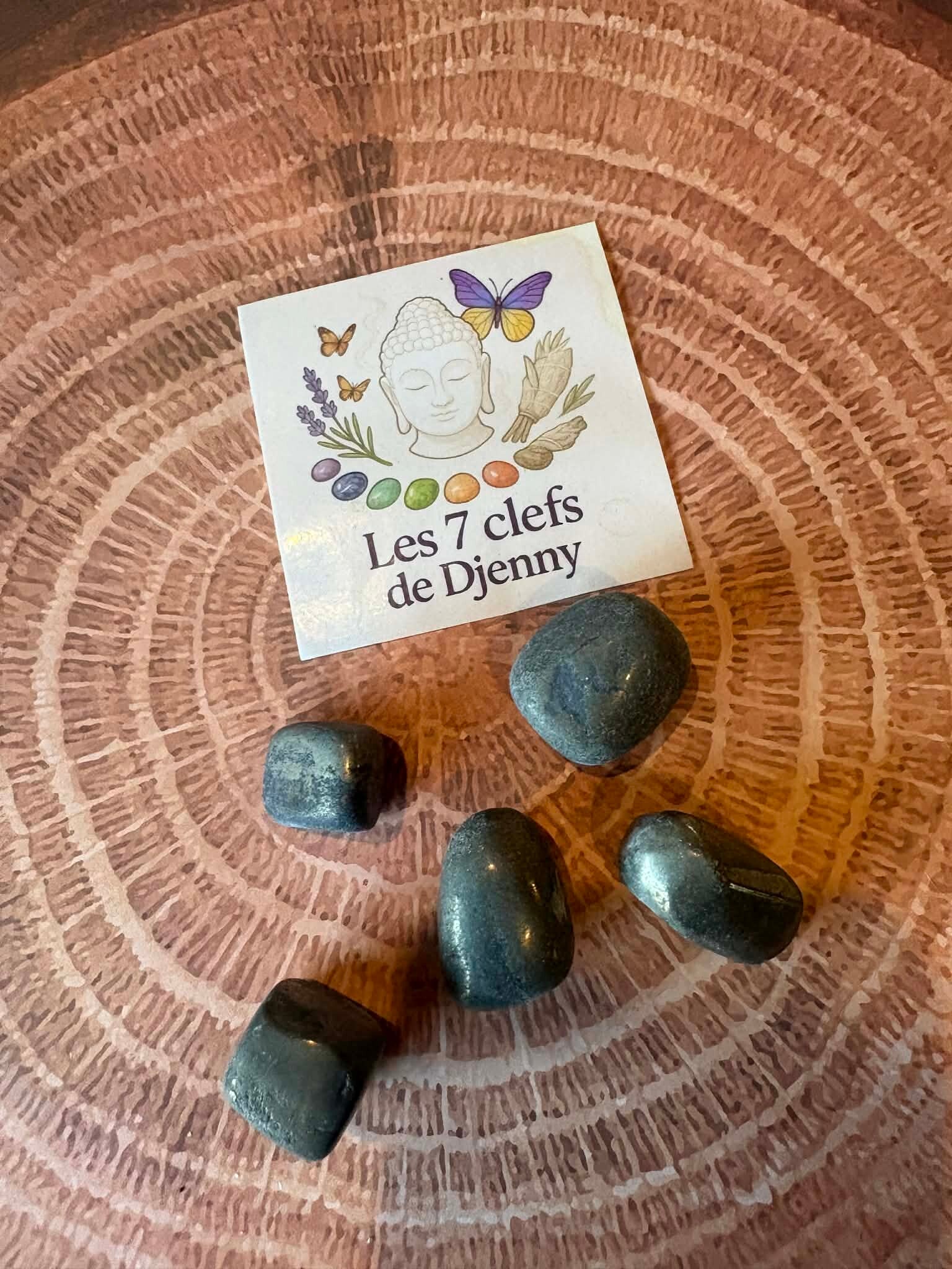 8302 : pyrite pierre polies qualité A