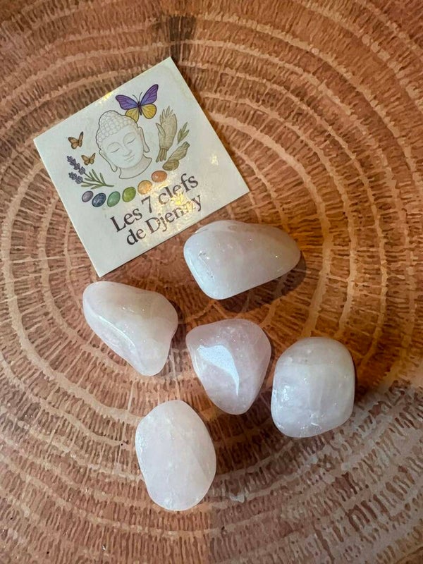 7745: pierre polie quartz rose qualité A