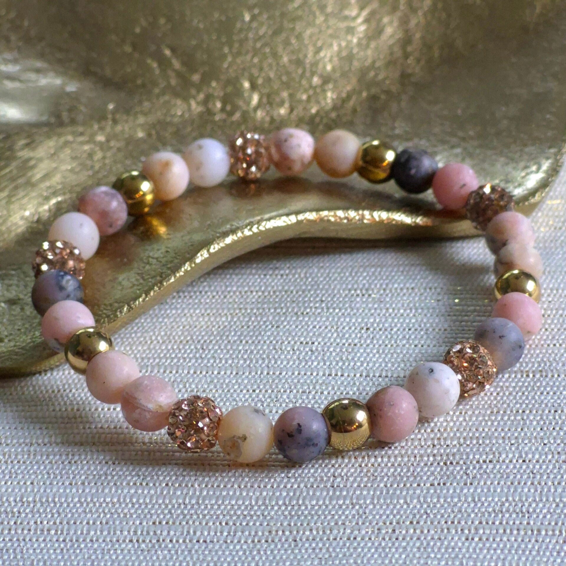 Opaal armband met sparkling beads