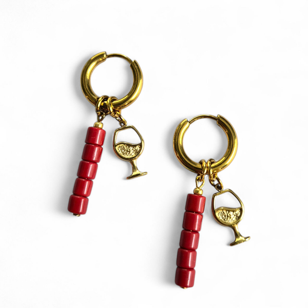 Creolen met rode kraaltjes en RVS wijnglaasje